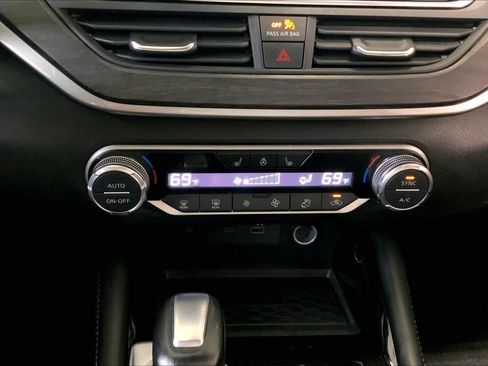 Used 2023 Nissan Altima 2.5 SL image 34