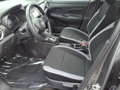 Certified 2025 Nissan Versa S w/ Trunk Package FWD image 12