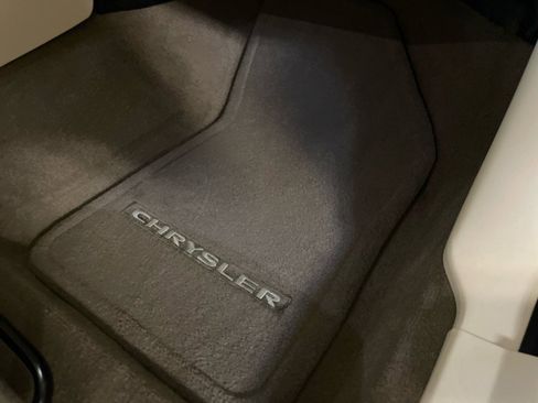 Used 2008 Chrysler Sebring Limited image 43