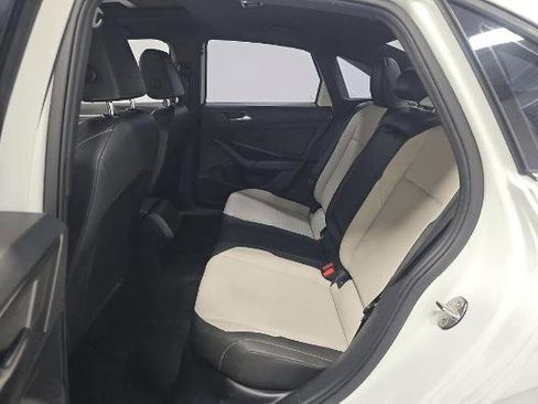 Used 2019 Volkswagen Jetta R-Line w/ R-Line Cold Weather Package image 8