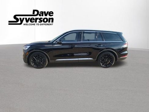 Used 2022 Lincoln Aviator Reserve w/ Equipment Group 201A image 2
