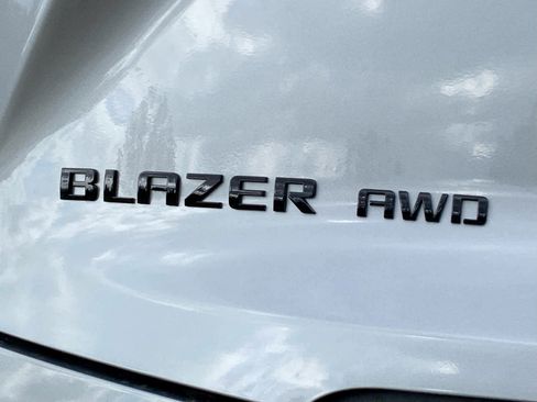 New 2025 Chevrolet Blazer LT w/ Midnight/Sport Edition image 23