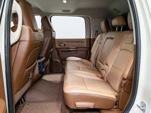 Used 2023 RAM 3500 Limited image 35