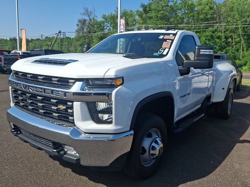 Used 2022 Chevrolet Silverado 3500 LT w/ Convenience Package AWD/4WD image 4
