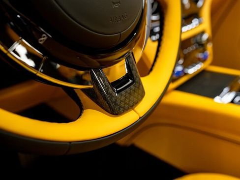 Used 2025 Rolls-Royce Spectre Black Badge w/ Spectre Enhancement Package image 31