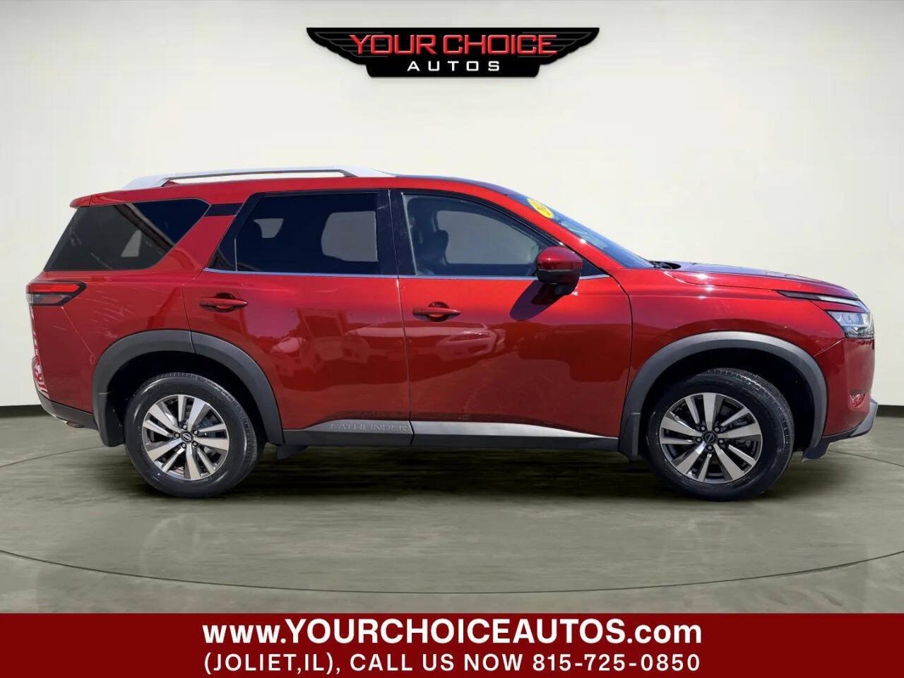 Used 2022 Nissan Pathfinder SL w/ SL Black Package AWD/4WD image 11