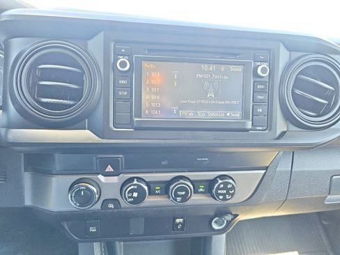 Used 2019 Toyota Tacoma SR AWD/4WD image 24