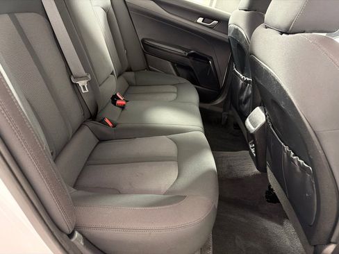 Used 2022 Kia K5 LXS FWD image 16