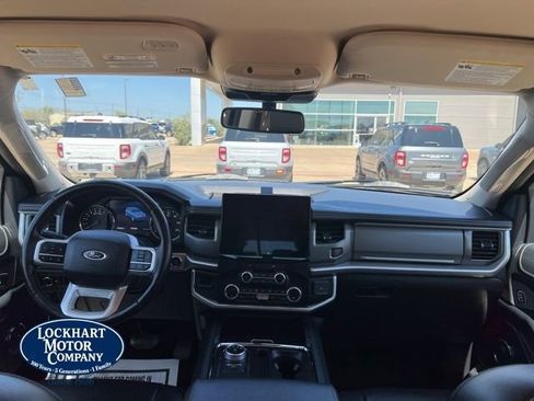 Used 2024 Ford Expedition Max XLT image 29