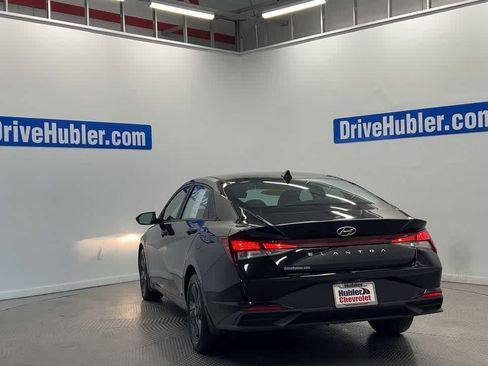 Used 2023 Hyundai Elantra SEL FWD image 9