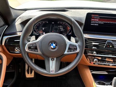 Used 2023 BMW 540i w/ M Sport Package RWD image 18