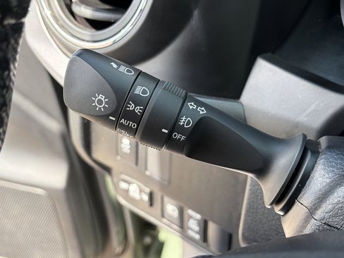 Used 2021 Toyota Tacoma TRD Off-Road w/ Technology Package AWD/4WD image 26
