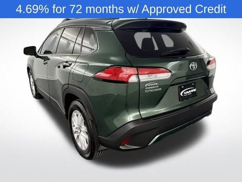 Used 2024 Toyota Corolla Cross LE image 6