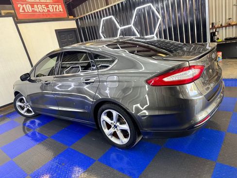 Used 2016 Ford Fusion SE w/ Equipment Group 201A image 23