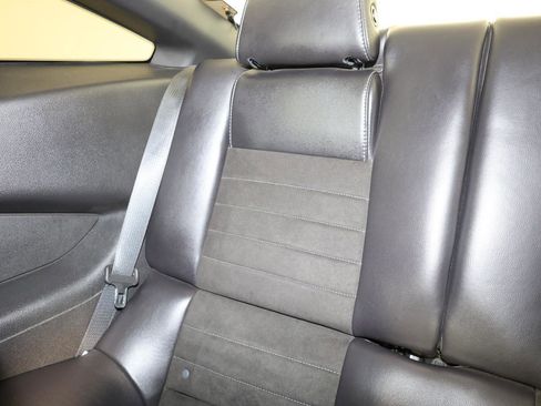 Used 2013 Ford Mustang GT Premium RWD image 12