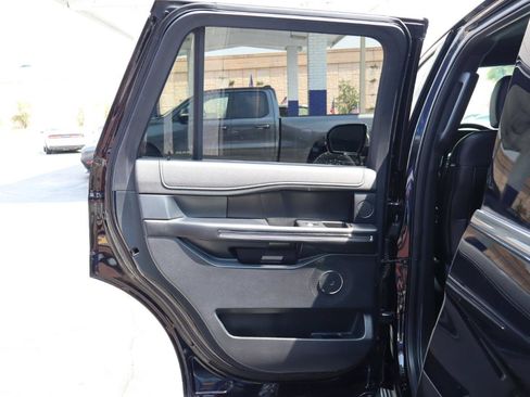 Used 2019 Ford Expedition XLT w/ Equipment Group 202A RWD image 15