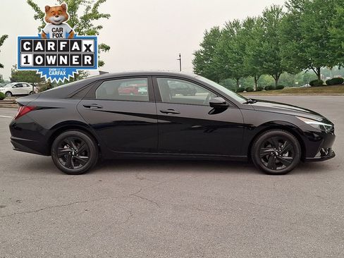 Used 2023 Hyundai Elantra SEL FWD image 10