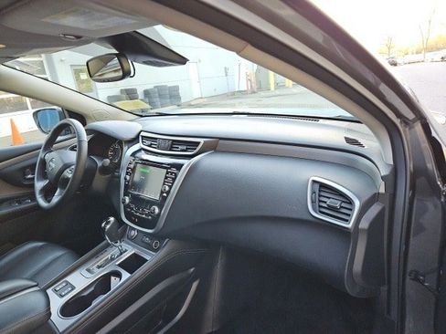 Used 2023 Nissan Murano SL w/ SL Moonroof Package image 12