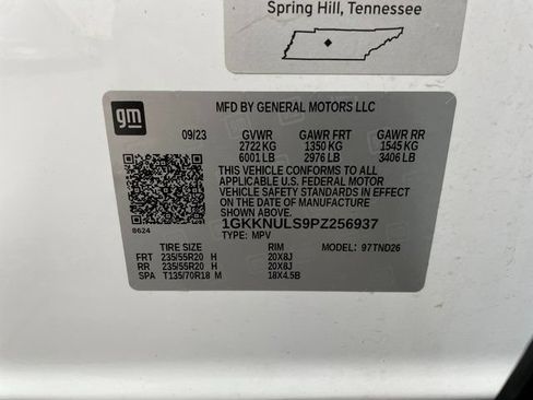 Used 2023 GMC Acadia SLT w/ Elevation Edition AWD/4WD image 26