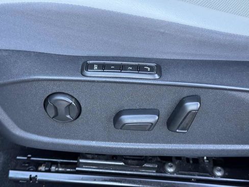 Used 2021 Volkswagen ID.4 Pro S image 28