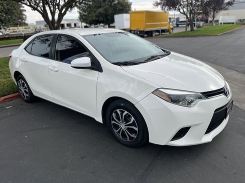 Used 2016 Toyota Corolla L image 3