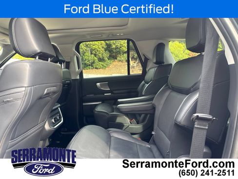 Used 2025 Ford Expedition Platinum AWD/4WD image 17