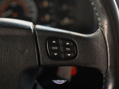 Used 2005 HUMMER H2 w/ Preferred Equipment Group image 24