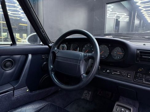 Used 1992 Porsche 911 Carrera image 32