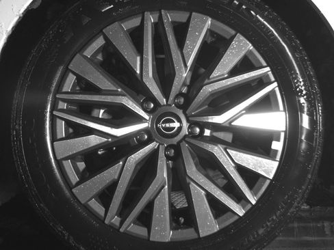 Used 2025 Nissan Altima 2.5 SV image 12