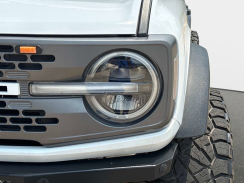 Used 2023 Ford Bronco Badlands AWD/4WD image 9