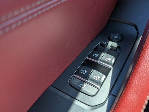 Used 2020 BMW X6 sDrive40i w/ M Sport Package image 40