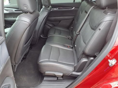 Used 2024 Cadillac XT6 Premium Luxury AWD/4WD image 25