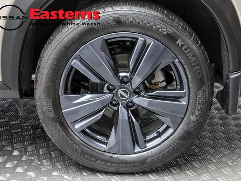 Used 2022 Nissan Rogue SL image 8