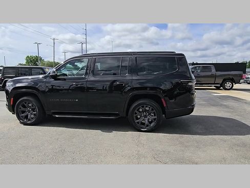 New 2026 Jeep Grand Wagoneer Limited w/ Convenience Group I AWD/4WD image 28