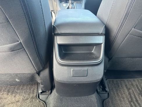 Used 2022 Subaru Outback AWD/4WD image 22