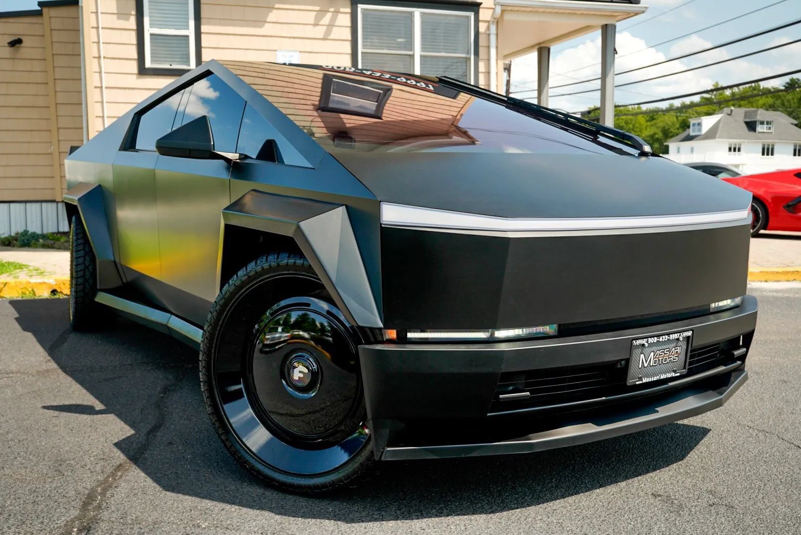Used 2024 Tesla Cybertruck AWD Crew Cab image 3