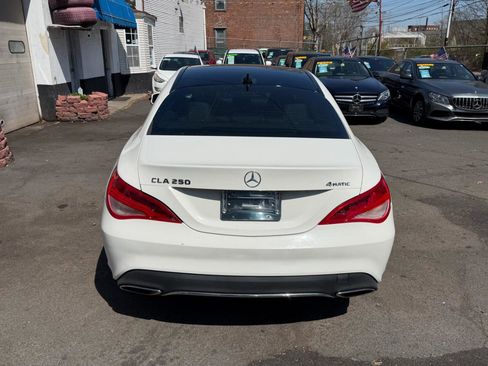 Used 2018 Mercedes-Benz CLA 250 4MATIC image 10