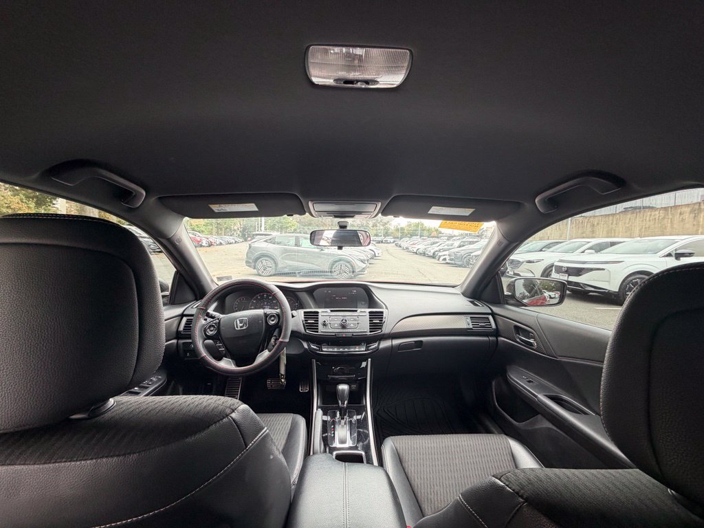 Used 2017 Honda Accord Sport image 4