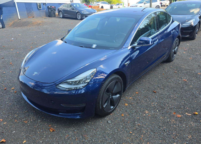 Used 2018 Tesla Model 3 Mid Range RWD image 1