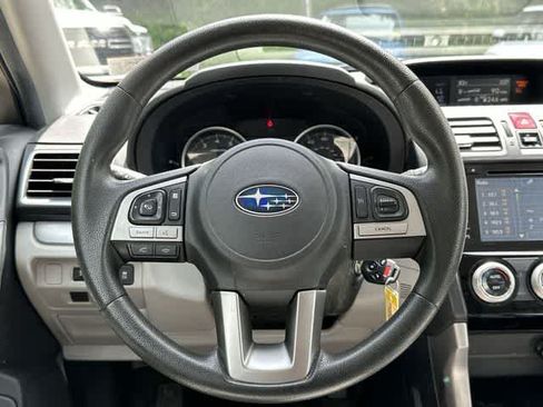 Used 2017 Subaru Forester 2.5i Premium w/ All-Weather Package AWD/4WD image 8