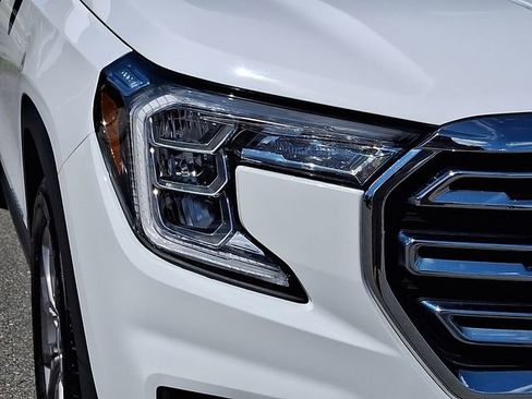 Certified 2023 GMC Terrain SLT FWD image 9
