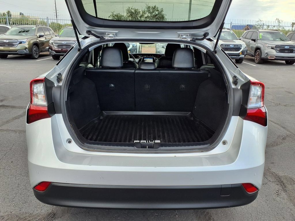 Used 2019 Toyota Prius Limited w/ Premium Convenience Package FWD image 15