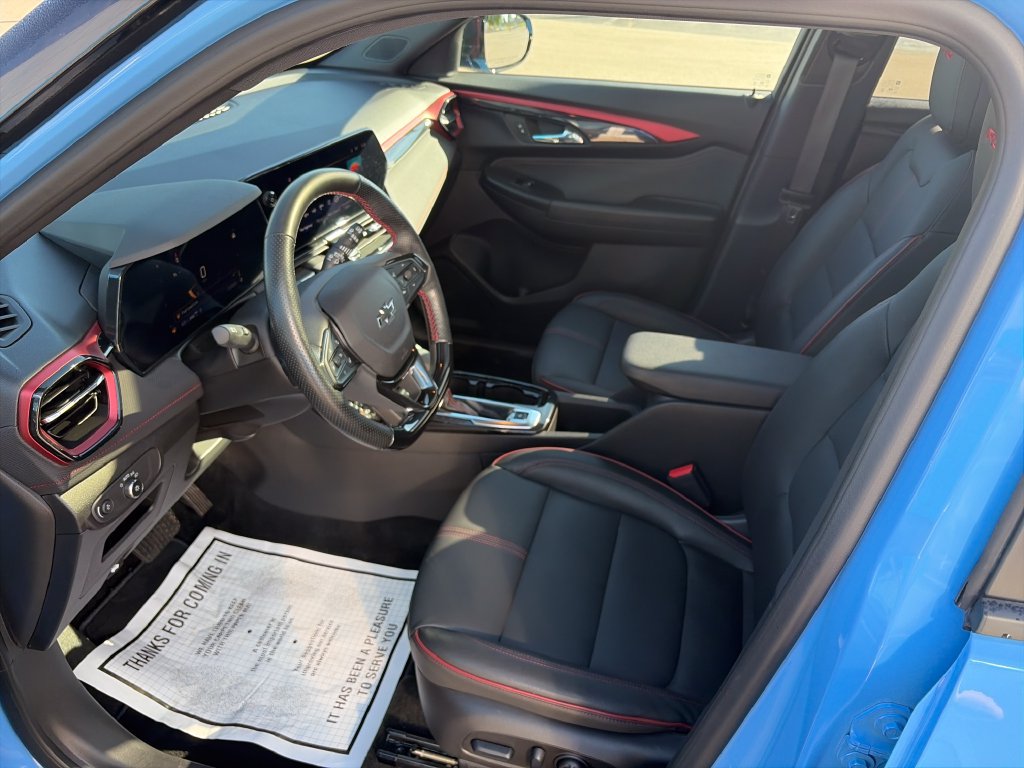Used 2024 Chevrolet TrailBlazer RS w/ Convenience Package AWD/4WD image 9
