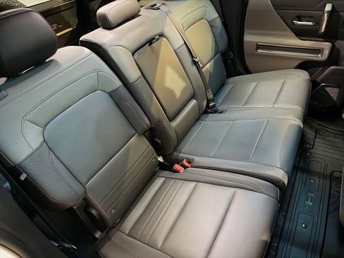 Used 2025 GMC Hummer EV 3X image 48