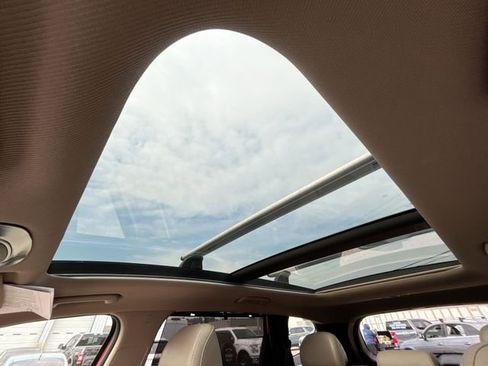 Used 2023 Hyundai Santa Fe SEL Premium image 31