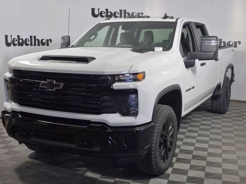 New 2026 Chevrolet Silverado 2500 Custom w/ Custom Value Package AWD/4WD image 3