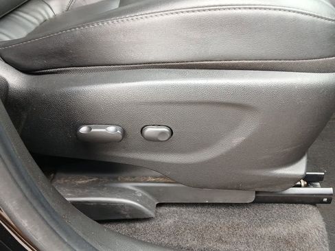 Used 2017 Buick Encore Essence FWD image 43