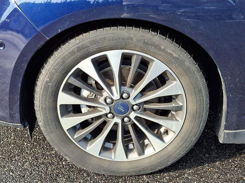 Used 2017 Ford C-MAX Titanium w/ Equipment Group 301A image 8