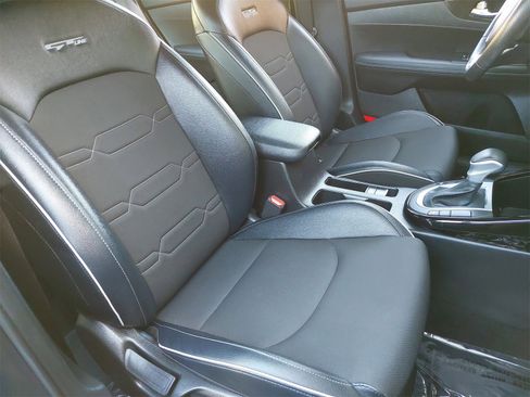 Used 2023 Kia Forte GT-Line w/ GT-Line Technology Package image 10