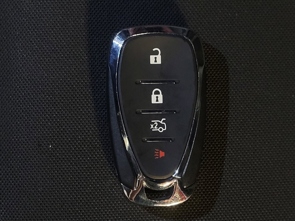 Used 2020 Chevrolet Camaro LT RWD image 32